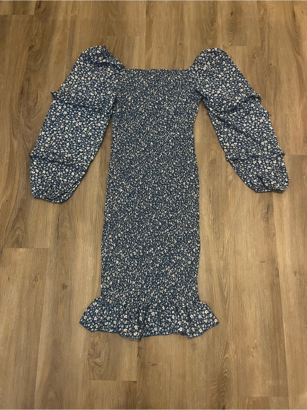 Blue Floral Puff-Sleeve Smocked Midi Dress with Flared Bottom